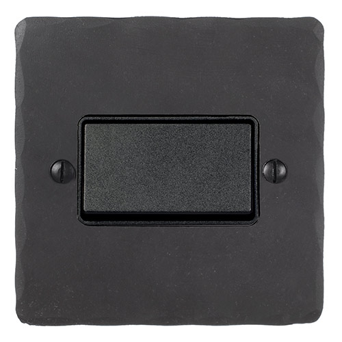 Triple Pole Isolator Beeswax Hammered Plate, Black Insert