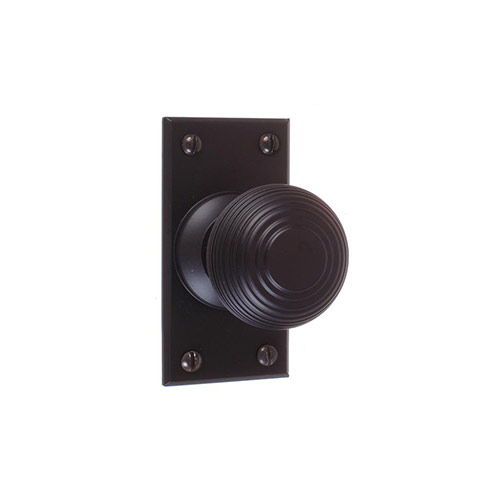 Reeded Door Knob, Bristol Short Plate, Matt Black