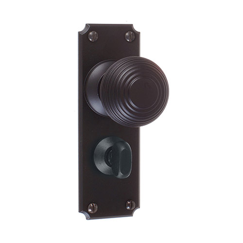 Reeded Door Knob, Ilkley Privacy Plate, Matt Black