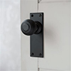 Reeded Door Knob, Bristol Plain Plate, Matt Black