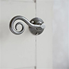 Curled Handle, Reeded Plate, Polished