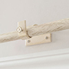 25mm Chapel Centre Bracket in Old Ivory