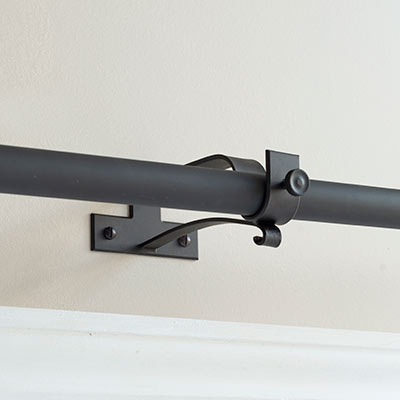 25mm Extended Chapel Centre Bracket