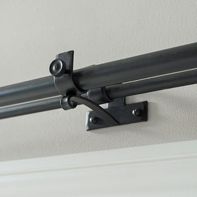 20/12mm Double Pole Centre Bracket 