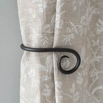 Small Crook Holdback (Right Side) 