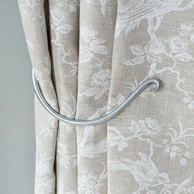 Large Swing Holdback (16cm Embrace) 