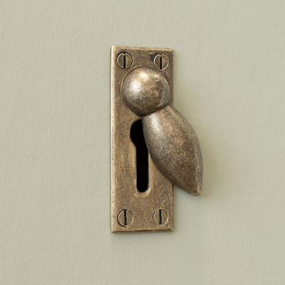 Heritage Escutcheon Plate 