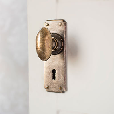 Downley Knob, Ilkley Keyhole Plate