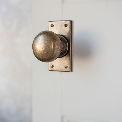 Holkham Door Knob, Bristol Short Plate