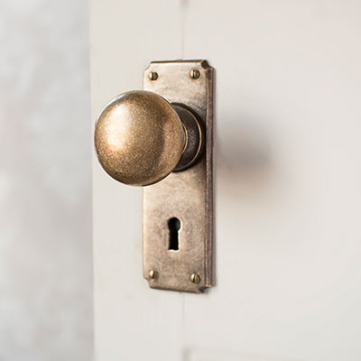 Holkham Door Knob, Ilkley Keyhole Plate