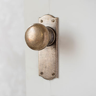 Holkham Door Knob, Nowton Plain Plate