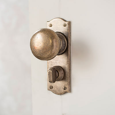 Holkham Door Knob, Nowton Privacy Plate