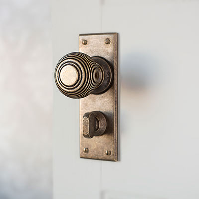 Reeded Door Knob, Bristol Privacy Plate
