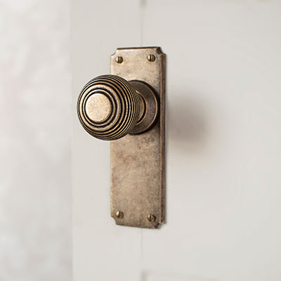 Reeded Door Knob, Ilkley Plain Plate