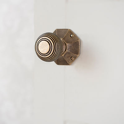 Reeded Door Knob, Shaftesbury Plate
