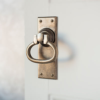 Foxhall Handle, Bristol Plain Plate