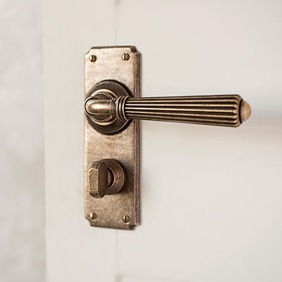 Bromley Handle, Ilkley Privacy Plate