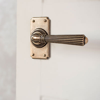 Bromley Handle, Ilkley Short Plate