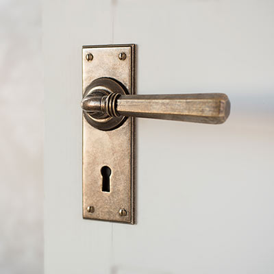 Chester Handle, Ripley Keyhole Plate