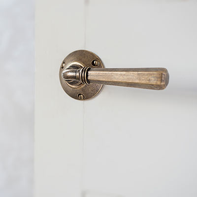 Chester Handle, Rowley Plate