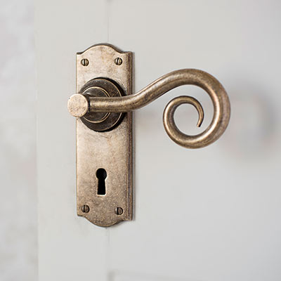 Curled Handle, Nowton Keyhole Plate
