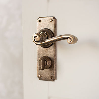 Regency Handle, Ilkley Privacy Plate