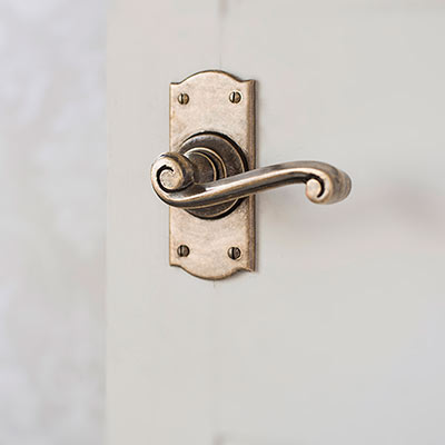 Regency Handle, Nowton Short Plate