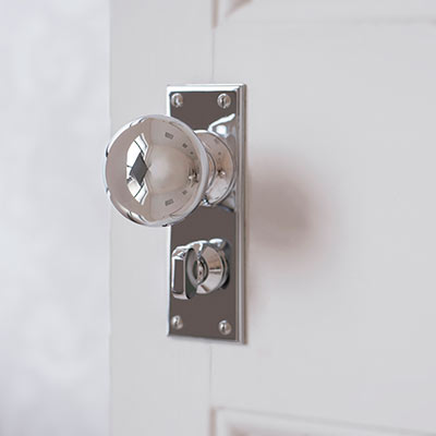 Holkham Door Knob, Ripley Privacy Plate