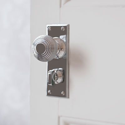 Reeded Door Knob, Ripley Privacy Plate
