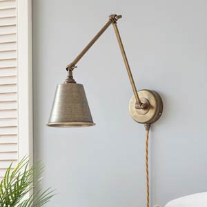 Club Articulated Plug-in Wall Light