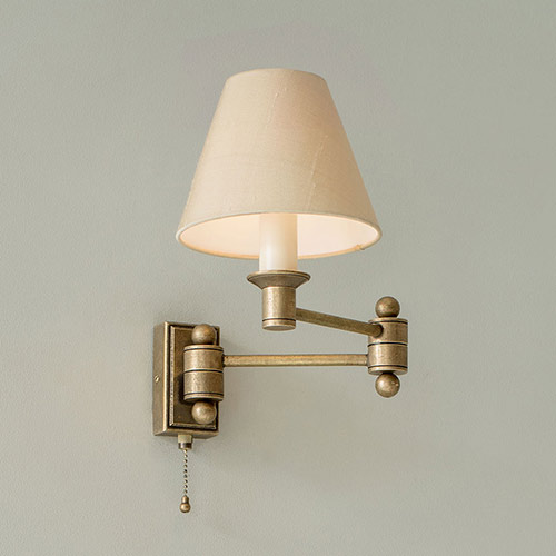 Hanson Wall Light with pull cord
