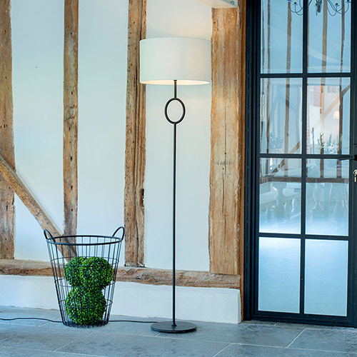 Portland Floor Lamp in Matt Black