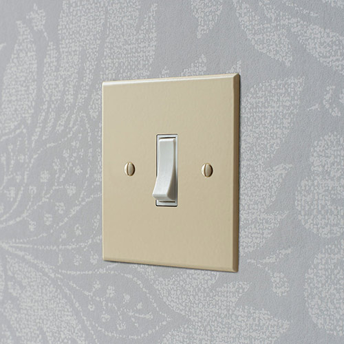 1 Gang White Grid Switch Plain Ivory Bevelled Plate