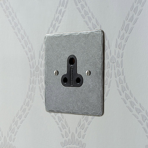 5amp Round Pin Socket Hammered Plate