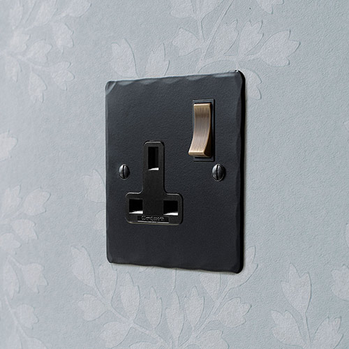 1 Gang Plug Socket Brass Switch Hammered