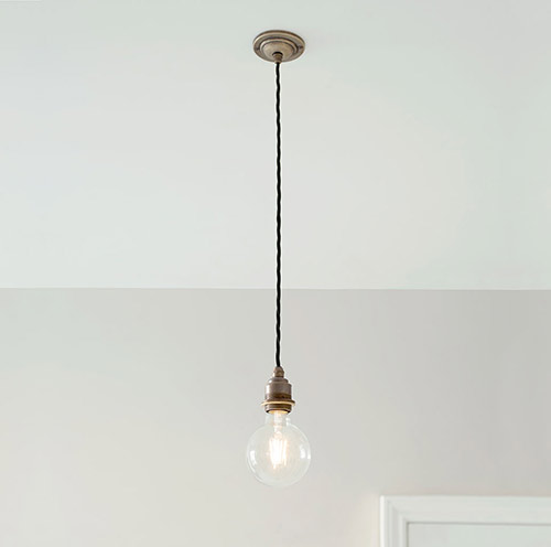Antiqued Brass Rose 50cm Black Cable (ES)