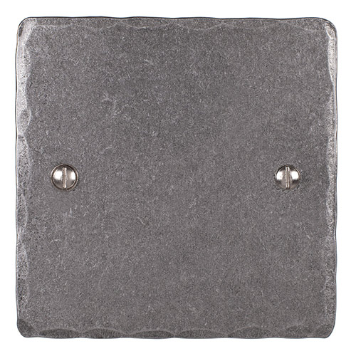 Single Blank Hammered Plate in Polished