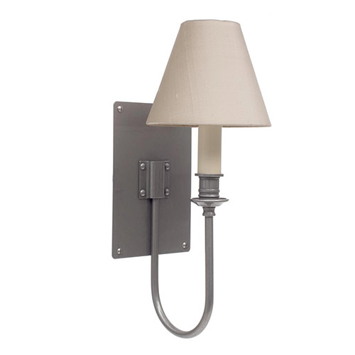 Single Station Wall Light in Polished