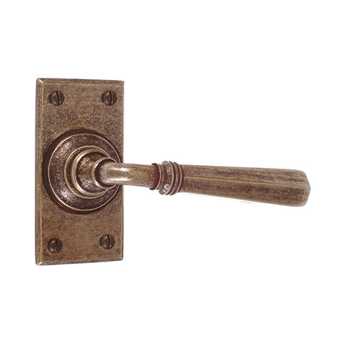 Chester Handle, Bristol Short Plate, Antiqued Brass