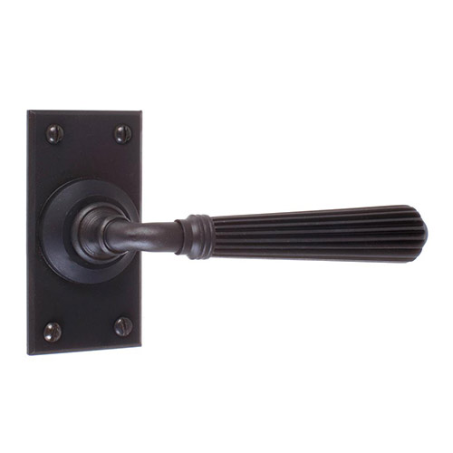 Bromley Handle, Bristol Short Plate, Beeswax
