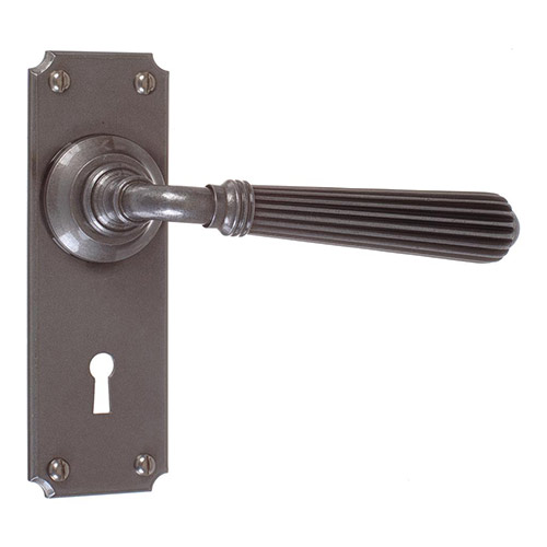 Bromley Handle, Ilkley Keyhole Plate, Polished