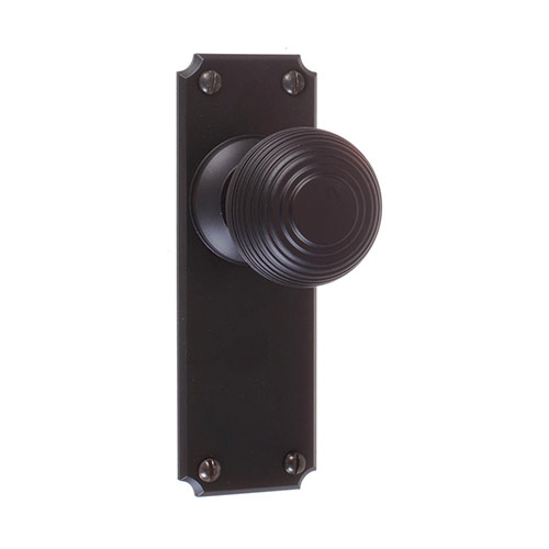 Reeded Door Knob, Ilkley Plain Plate, Matt Black