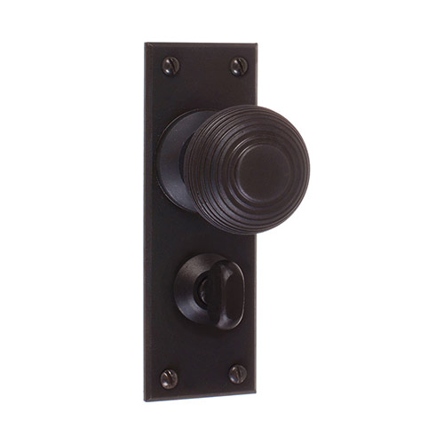 Reeded Door Knob, Bristol Privacy Plate, Beeswax