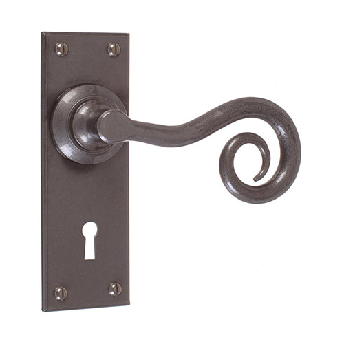 Curled Handle, Bristol Keyhole Plate, Polished