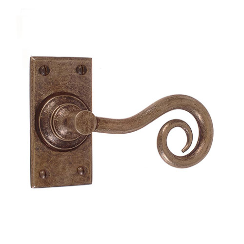 Curled Handle, Bristol Short Plate, Antiqued Brass