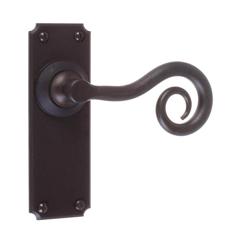 Curled Handle, Ilkley Plain Plate, Beeswax