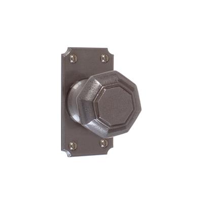 Shaftesbury Knob, Ilkley Short Plate, Polished