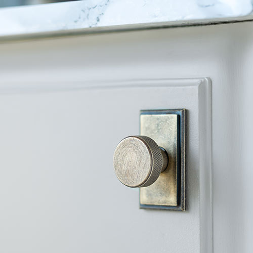 Small Hartford Cabinet Knob