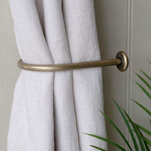 Large Button Holdback