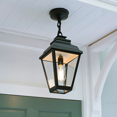 Hackney Lantern with chain mount